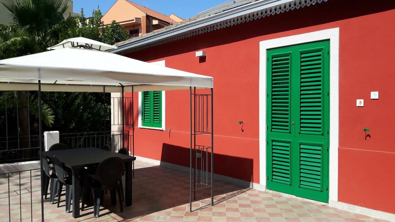 Giardino Labruto Apartment Месина Екстериор снимка