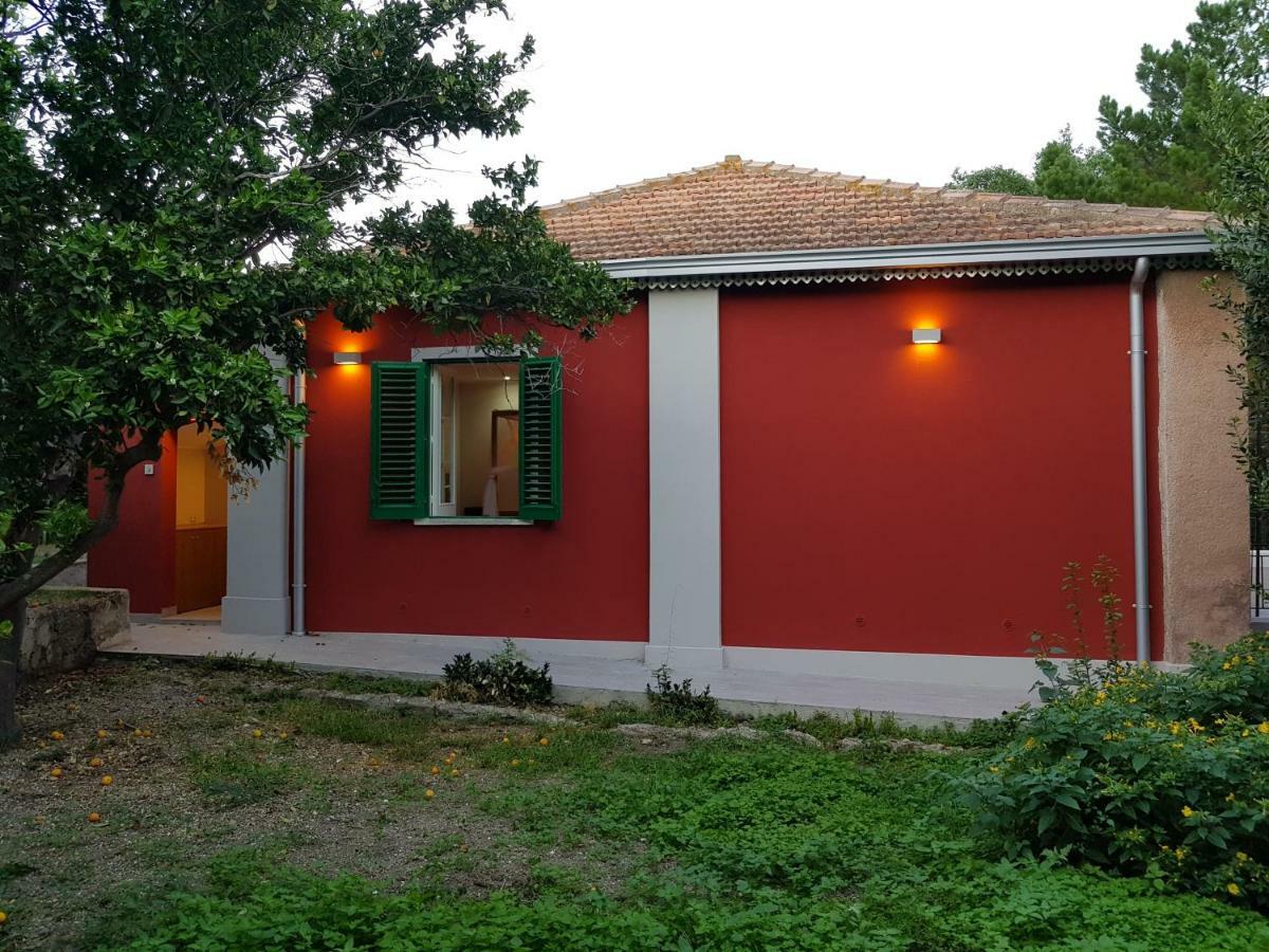 Giardino Labruto Apartment Месина Екстериор снимка