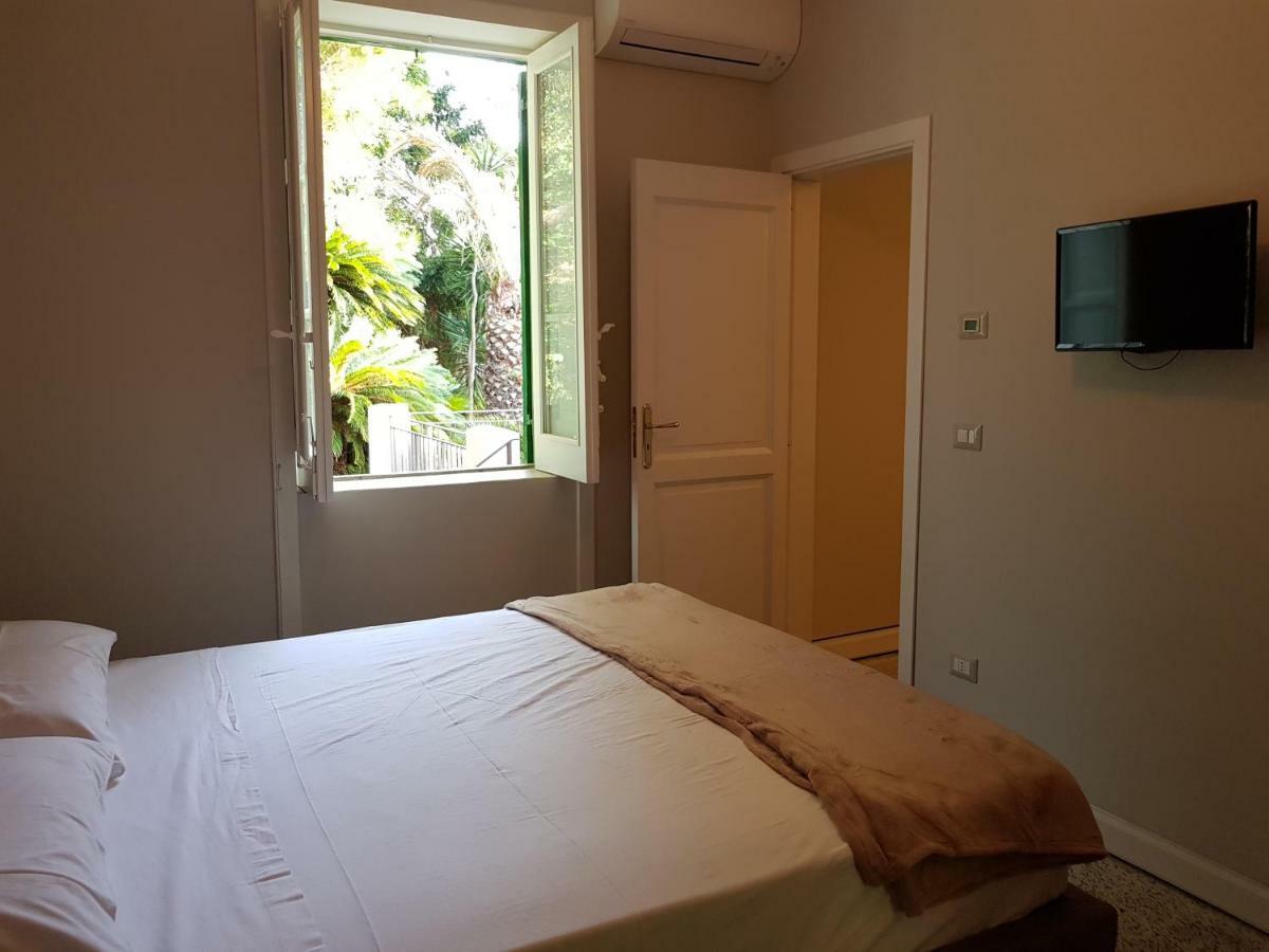 Giardino Labruto Apartment Месина Екстериор снимка