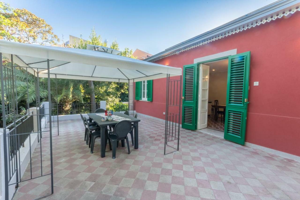 Giardino Labruto Apartment Месина Екстериор снимка